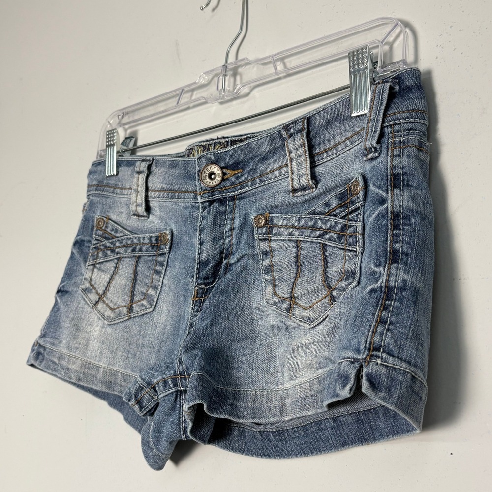 VTG Truce Jeans Size 7 Light Wash Low Rise Denim Shorts Y2K Embroidered Pockets - Picture 2 of 9